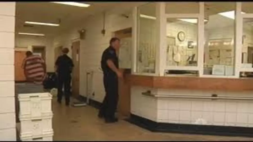 Franklin County Jail Inmate Tries to Hang Self, In Serious Condition