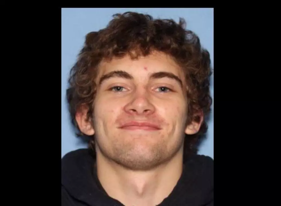WA Kayaker Calls 911 to Report He is Drowning–Search is Now On
